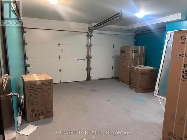 Commercial for rent in Dufferin, Ontario