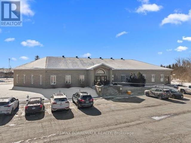 Commercial for rent in Carleton Place, Ontario