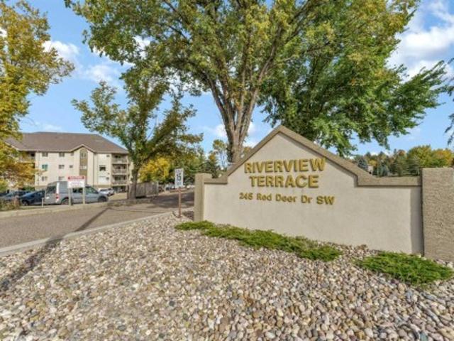 Condo for sale in Medicine Hat