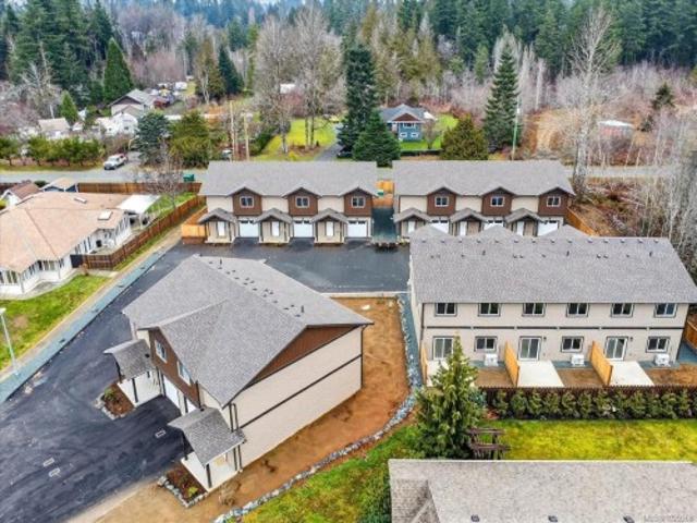 House for sale in Clayoquot, British Columbia