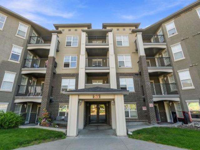 Condo for sale in Heritage Point, Edmonton
