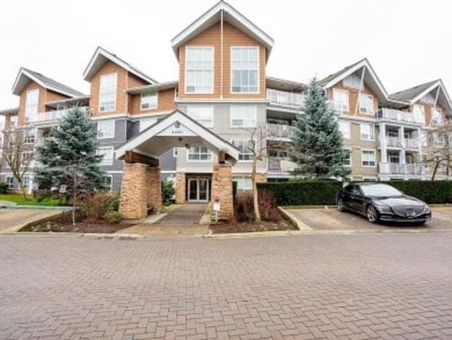 Apartment for sale in Surrey, British Columbia