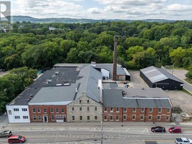 Commercial for rent in Ancaster, Ontario