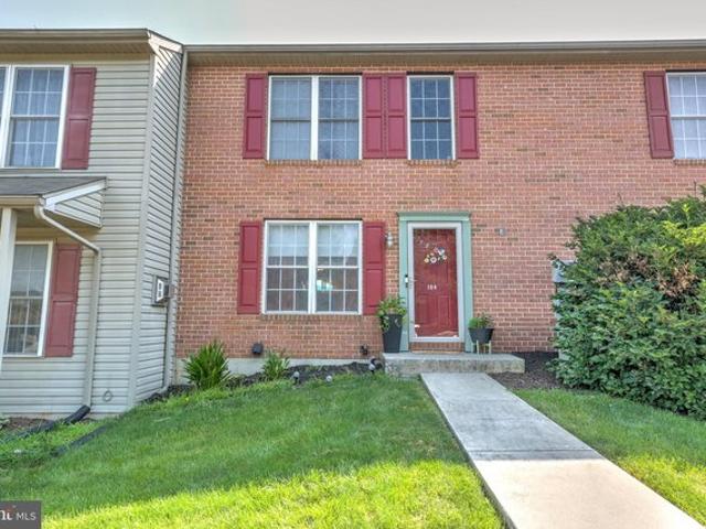 Townhouse for sale in Leola, Pennsylvania