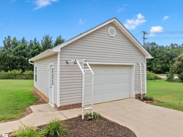 House for sale in Inman, South Carolina