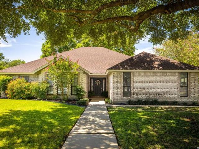 House for sale in Seguin, Texas
