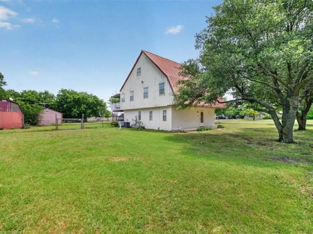 House for sale in Red Oak, Ellis County