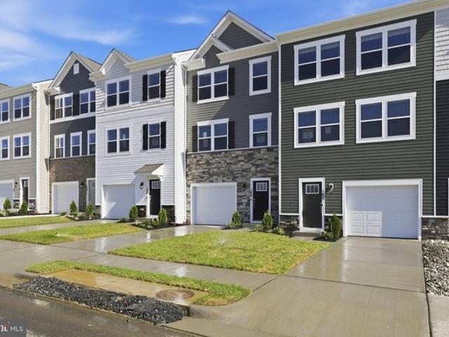 Townhouse for sale in Virginia