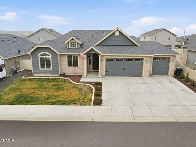 House for sale in Moxee, Washington