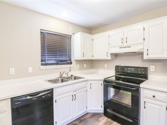 House for sale in Harrisonville