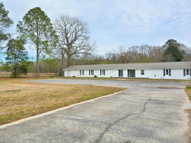House for sale in Harpersville, Alabama