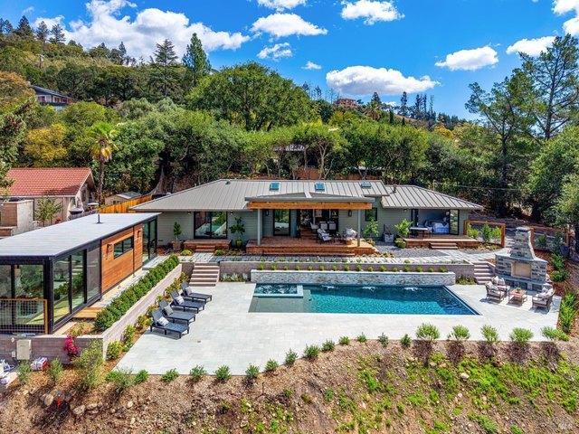 House for sale in Saint Helena, California