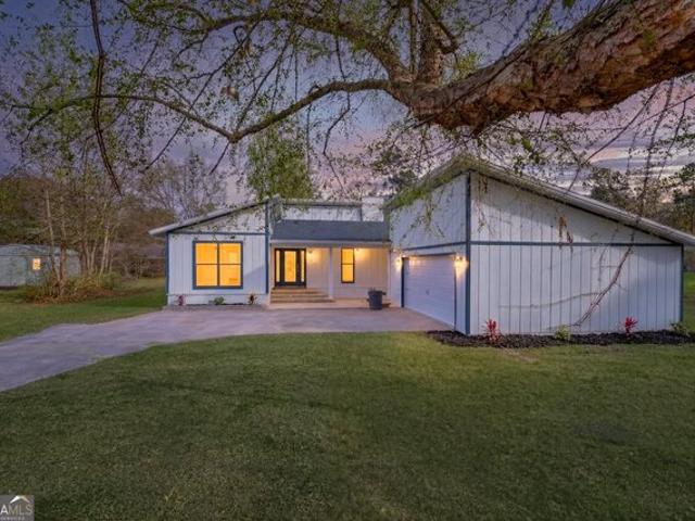House for sale in White Oak, Georgia