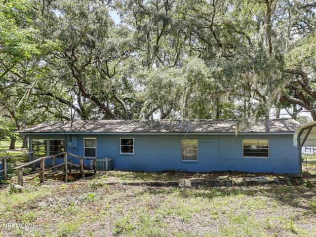 House for sale in Pomona Park, Florida