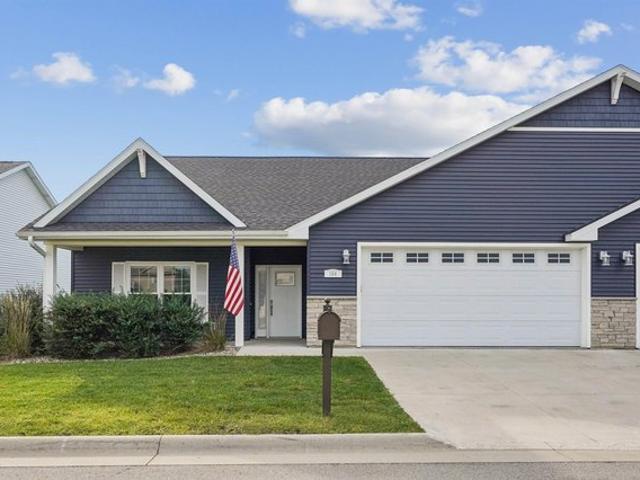 Condo for sale in Waterloo, Black Hawk County