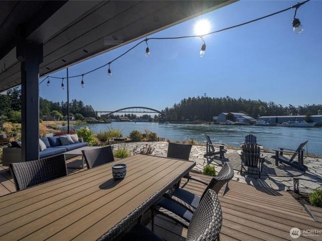 House for sale in La Conner, Washington