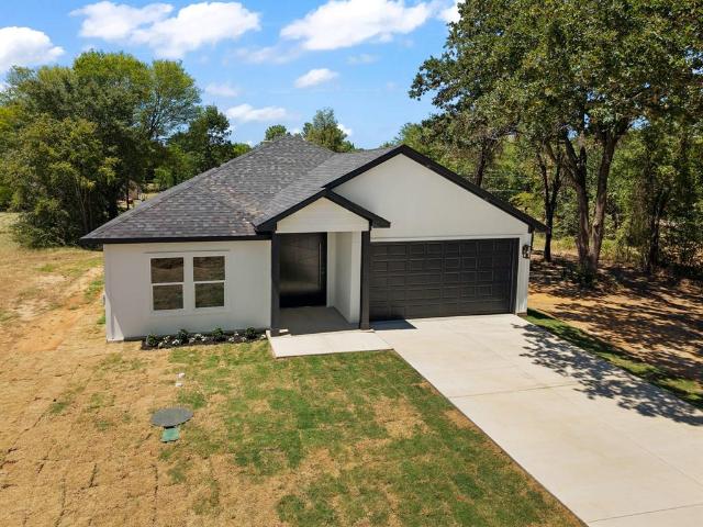 House for sale in Henderson, Texas