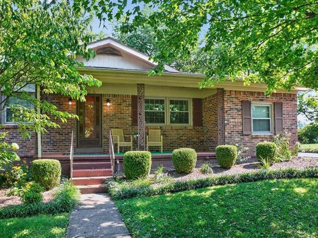 House for sale in Millersburg, Kentucky