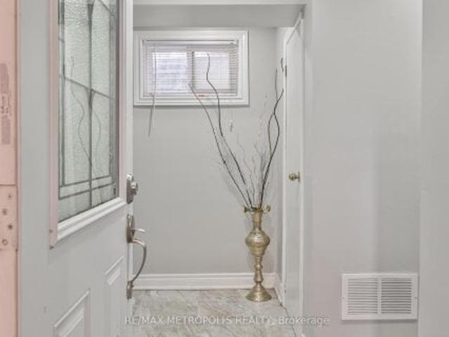 House for rent in York, Ontario