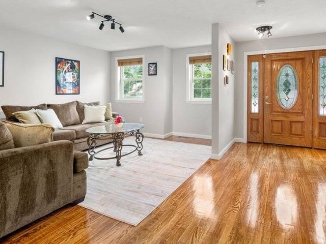 Townhouse for rent in Watertown, Massachusetts
