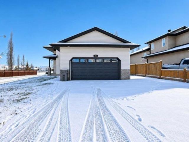 House for sale in Crystal Heights, Grande Prairie