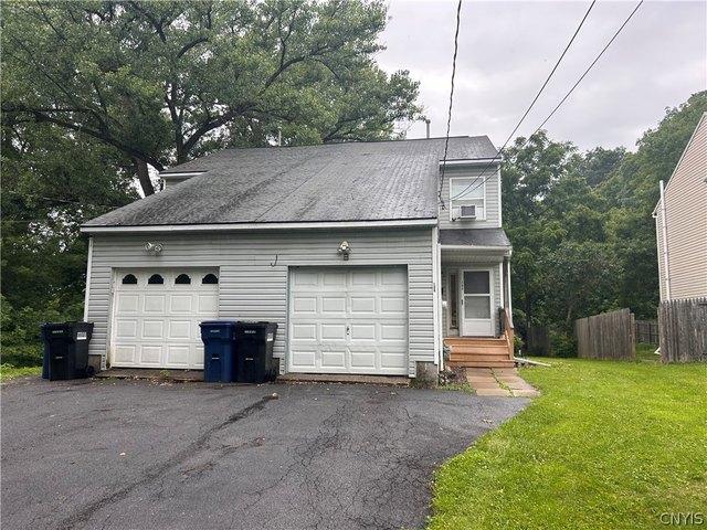 House for sale in Syracuse, New York