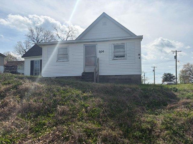 House for sale in Earlington, Kentucky