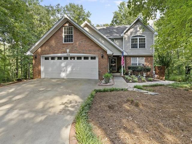 House for sale in Cross Hill, South Carolina