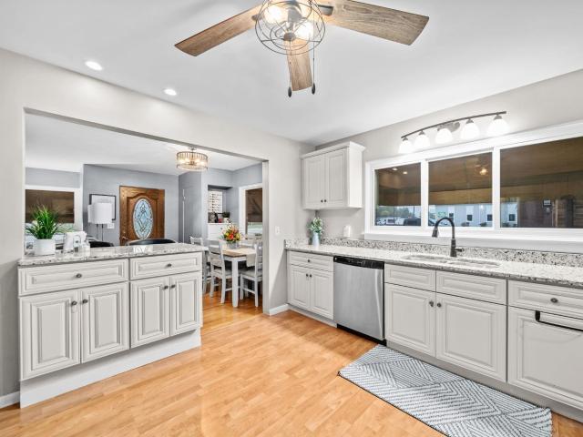 House for sale in Poplar Grove, Boone County