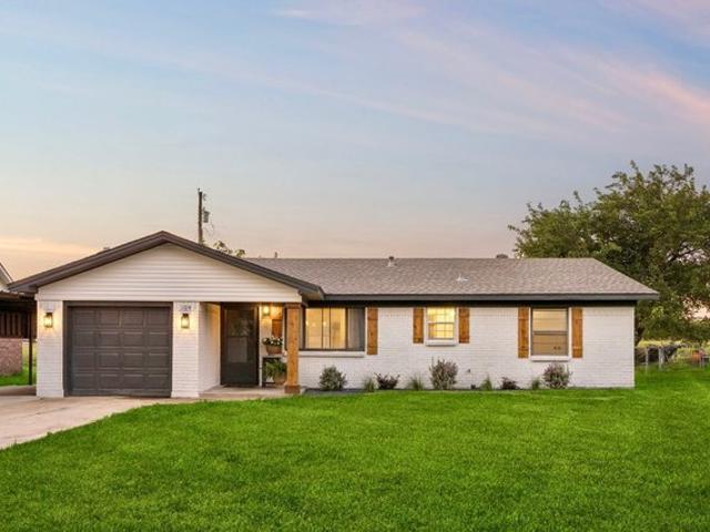 House for sale in Gunter, Texas