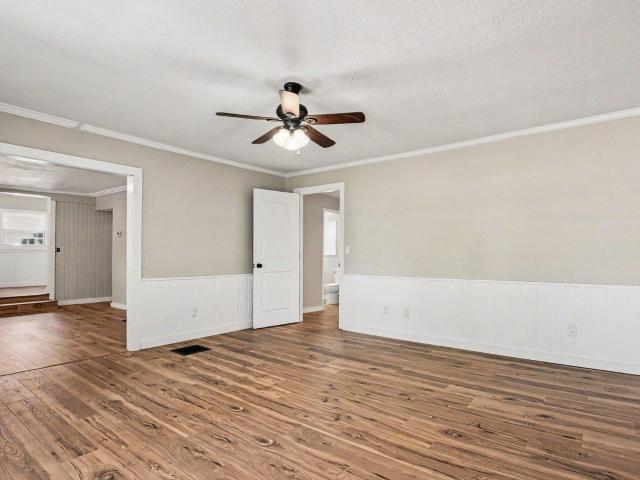 House for sale in Leesburg, Indiana