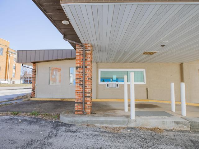 Commercial for sale in Humansville