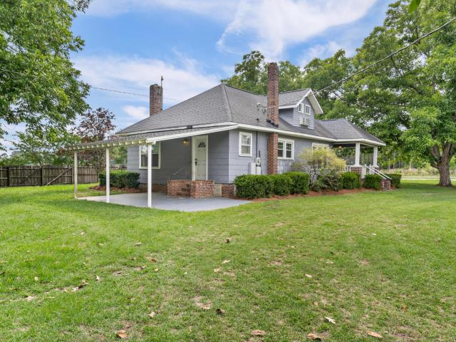 House for sale in Cordova, South Carolina
