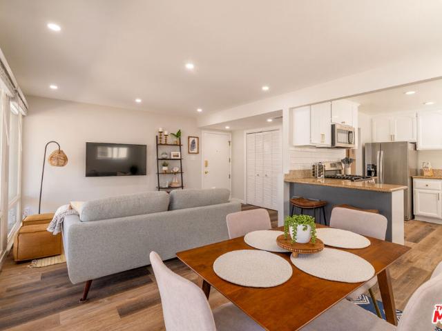 Property for rent in Canoga Park, California