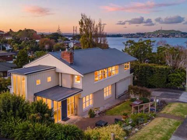 House for sale in Hillsborough