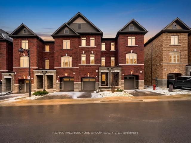 Townhouse for sale in Woburn, Ontario