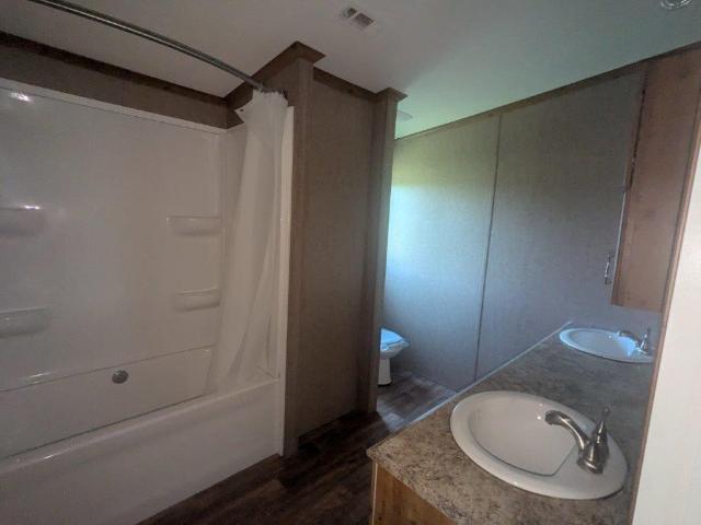 House for sale in Navarro, Texas