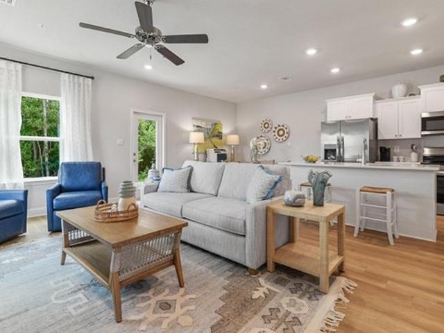 Townhouse for sale in Ocean Springs, Mississippi