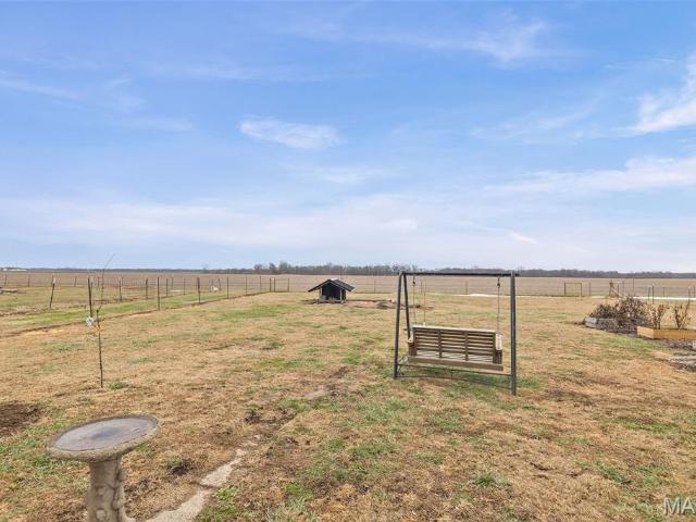 House for sale in Wilsonville, Illinois