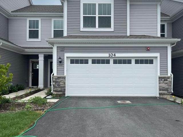 Townhouse for rent in Oswego Townhouse for rent in Oswego