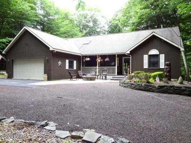 House for sale in Canadensis, Pennsylvania