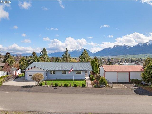House for sale in Oregonia