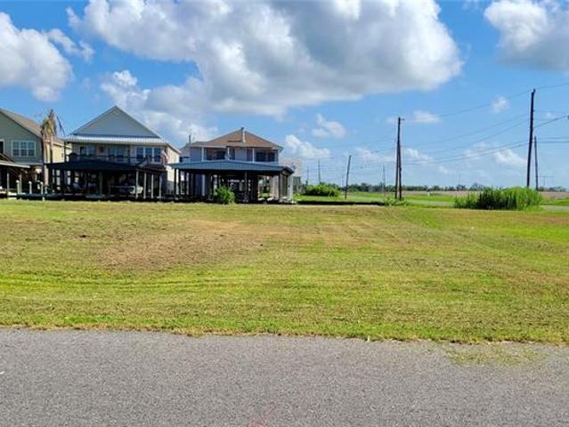Land for sale in Port Sulphur, Louisiana