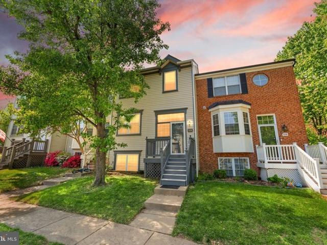 Townhouse for sale in Virginia