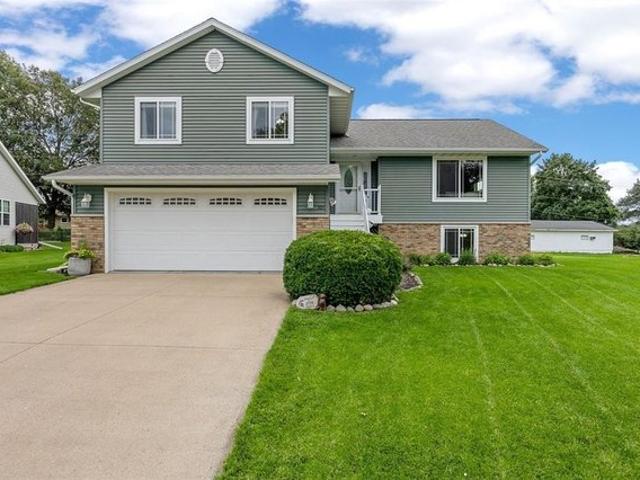House for sale in Riverside, Iowa