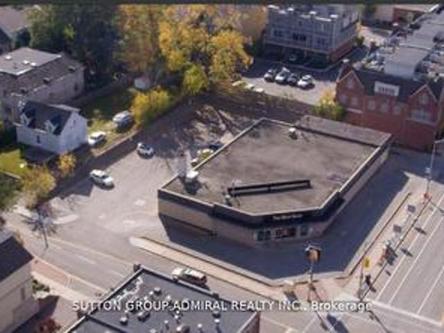 Commercial for rent in Oakville, Ontario