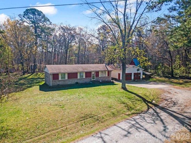 House for sale in Stanley, North Carolina