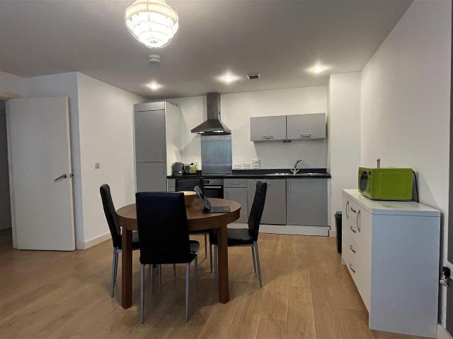 Apartment for rent in Salford Quays, Salford