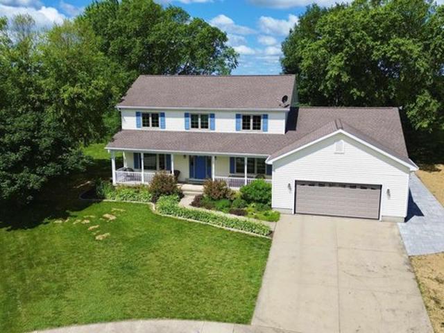 House for sale in Waverly, Iowa