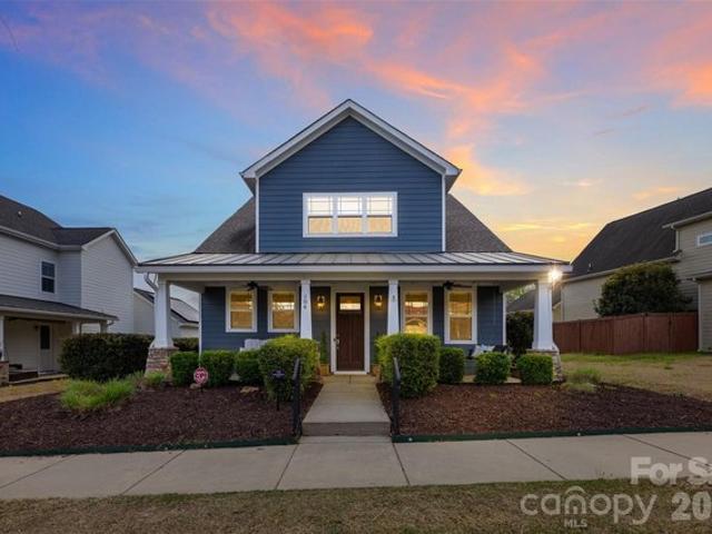 House for sale in Cramerton, North Carolina
